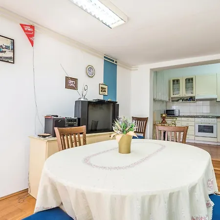 Ferienhaus 4 Bedroom Pet Friendly In *