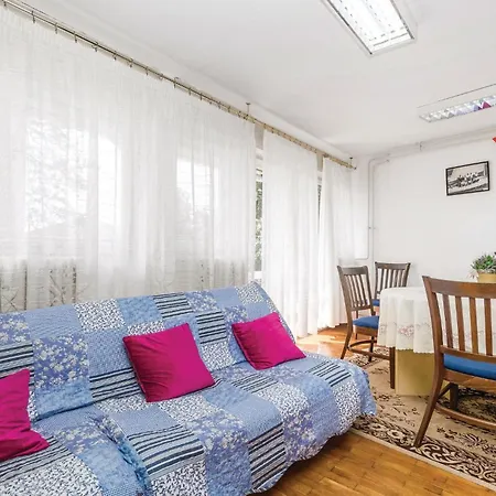 Ferienhaus 4 Bedroom Pet Friendly In Volosko