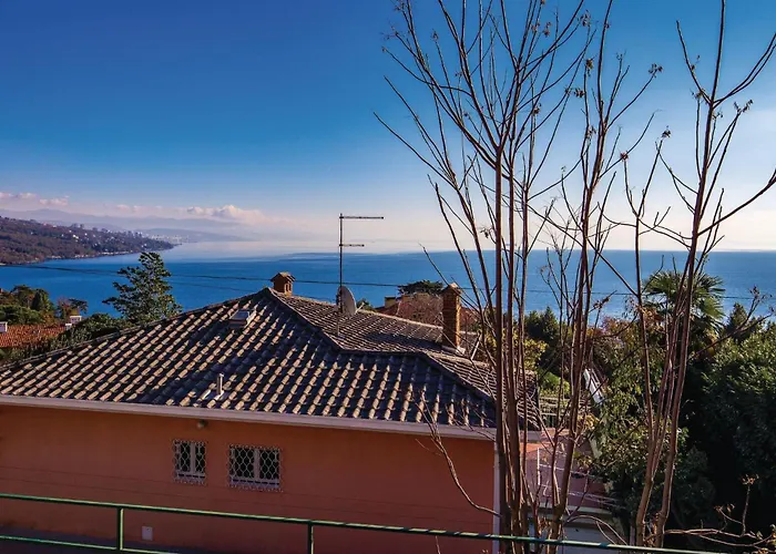 Semesterbostad 4 Bedroom Pet Friendly In *