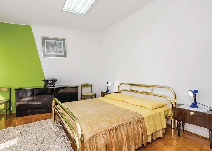 4 Bedroom Pet Friendly In * Volosko
